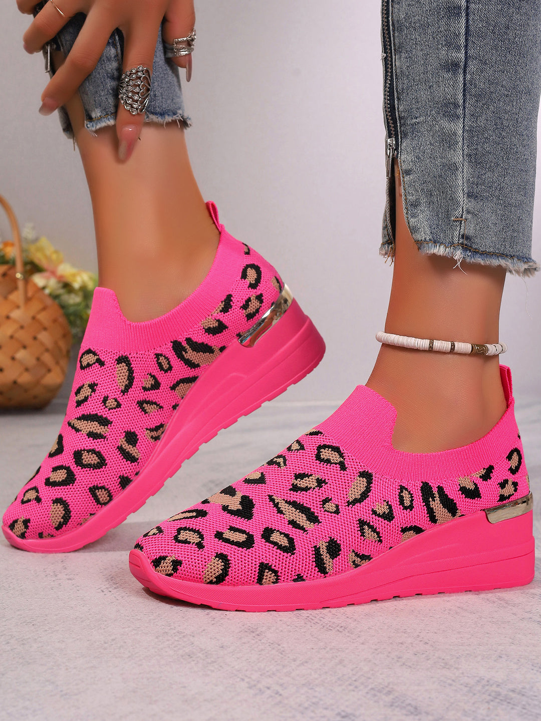 Damen  Sock-Sneaker mit elastischem Strickoberteil Leopardmuster und keilprofilsohle Drune