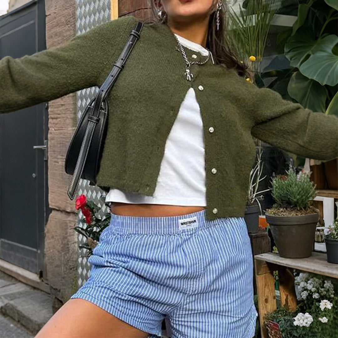 Damen nan kuschelige Kurzstrickjacke mit Perlmuttknöpfen und lässiger Oversize-Passform Drune