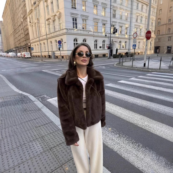 Damen Kurzer boxy Kunstfell‑Blouson mit klassischem Reverskragen und seidiger Fütterung Drune
