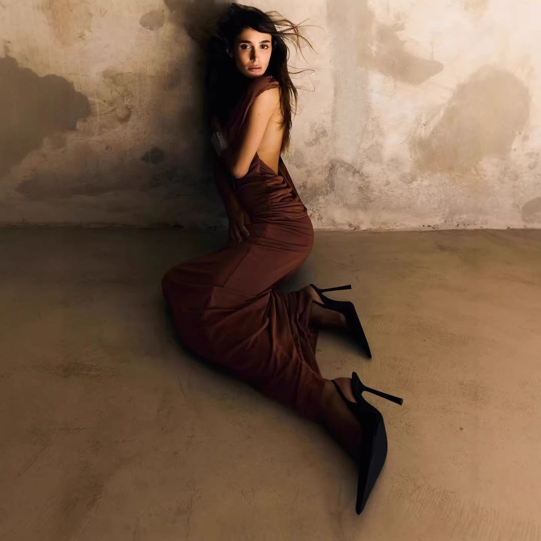 Damen Elegantes Abendkleid mit tiefem Rückenausschnitt und fließendem Drapé Drune
