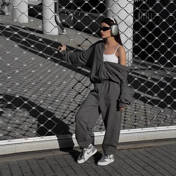 Damen Zip-Hoodie und Relax-Fit Jogginghose aus French-Terry mit elastischem Bund und Kängurutaschen Drune