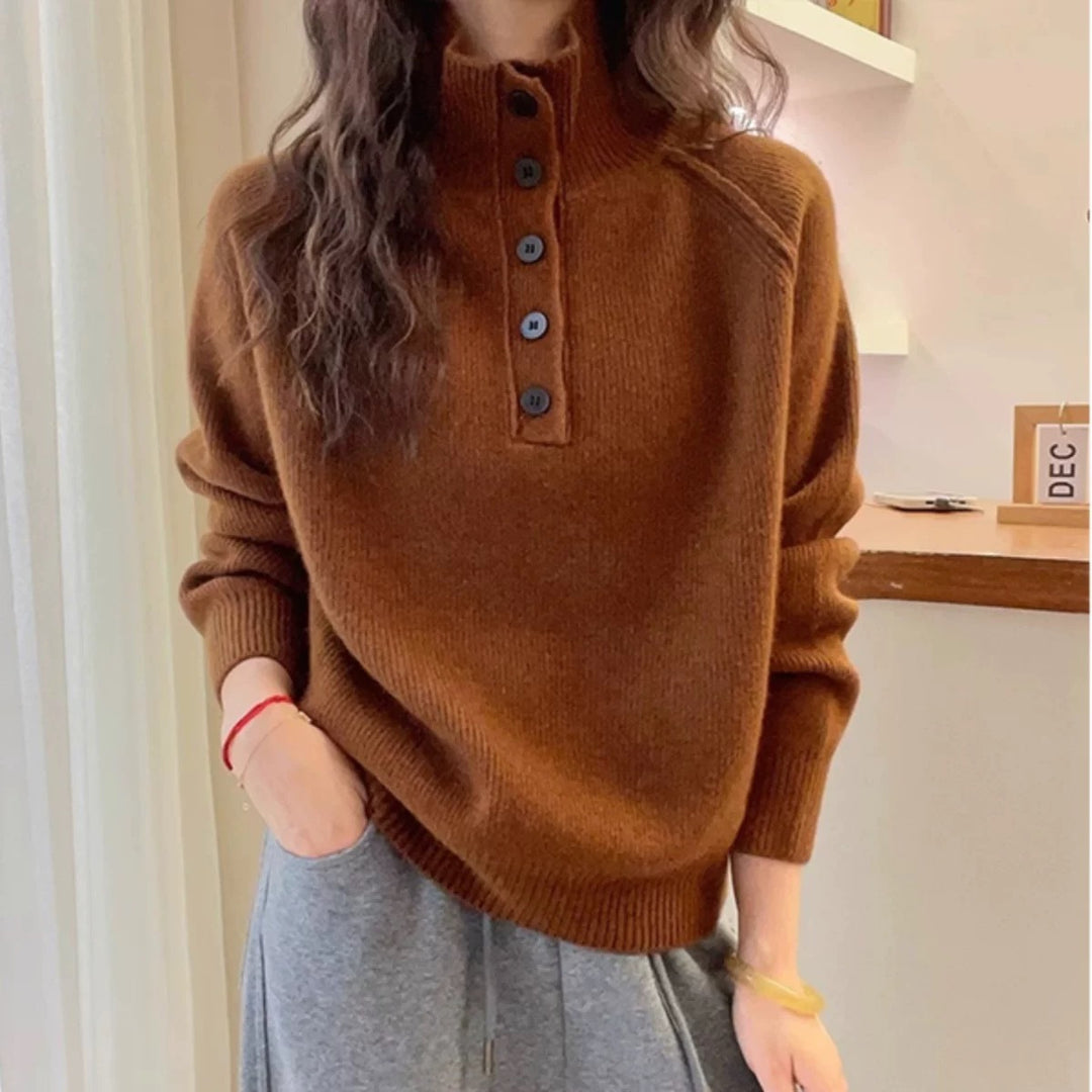 Damen Grobstrickpullover mit hochstehenden Kragen und dekorativen Knöpfen Drune