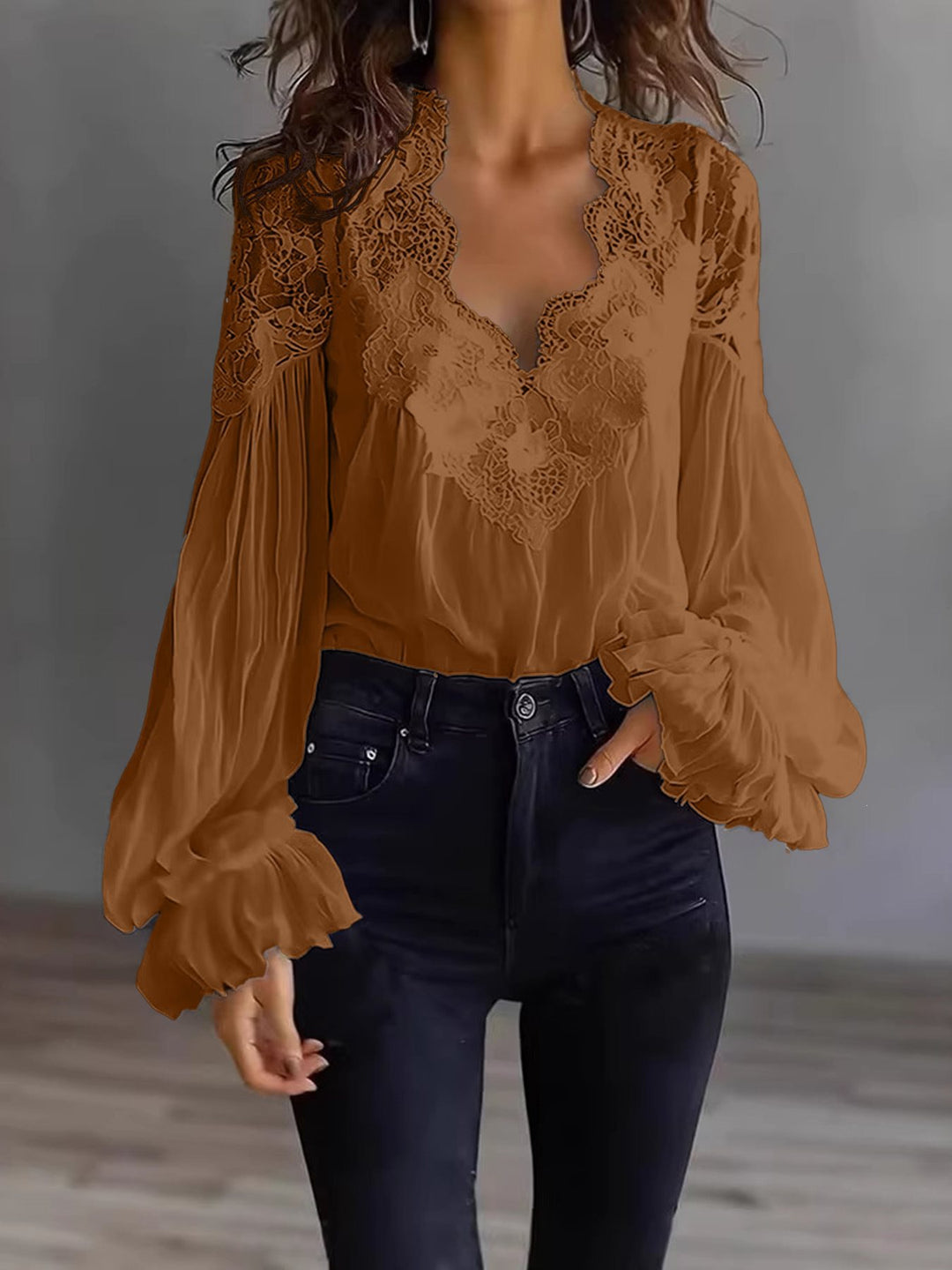 Damen Chiffon-Bluse mit Spitzen-V-Ausschnitt und weiten Plissee-Ärmeln Drune