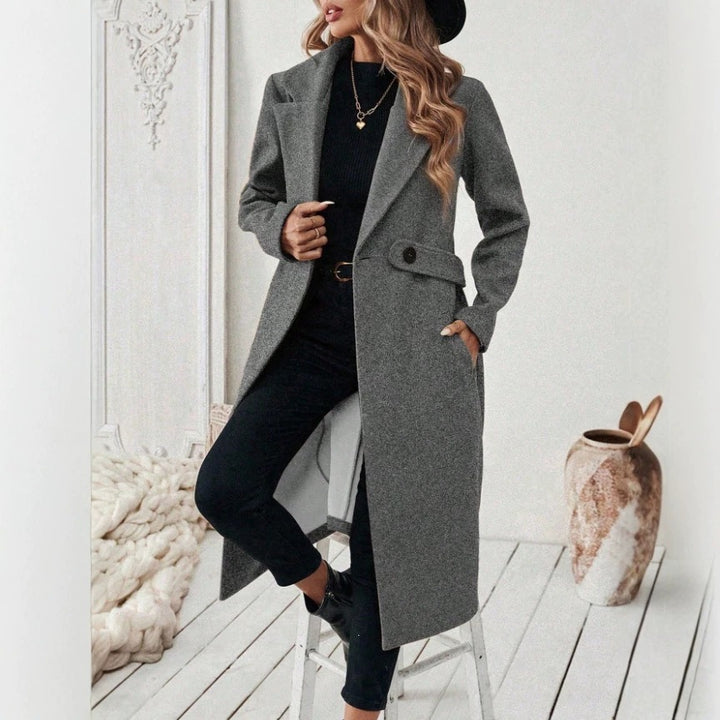Damen Longline-Mantel mit Reverskragen und Pattentaschen-Detail Drune