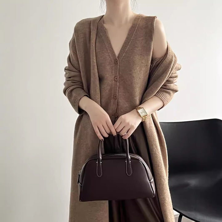 Damen Strickensemble mit V-Ausschnitt und Knopfdetail Drune