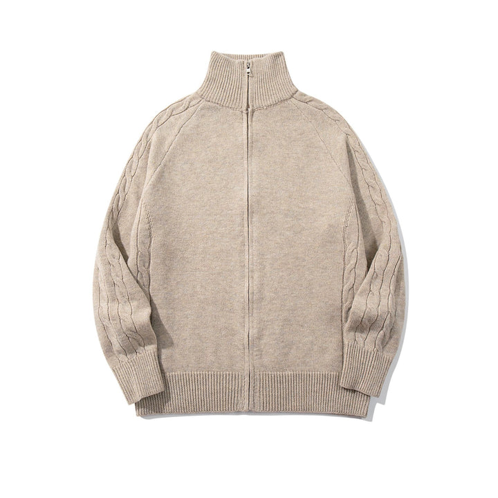 Herren Grobstrick‑Zipjacke mit Funnelkragen, Raglanärmeln und Zopfmuster Drune
