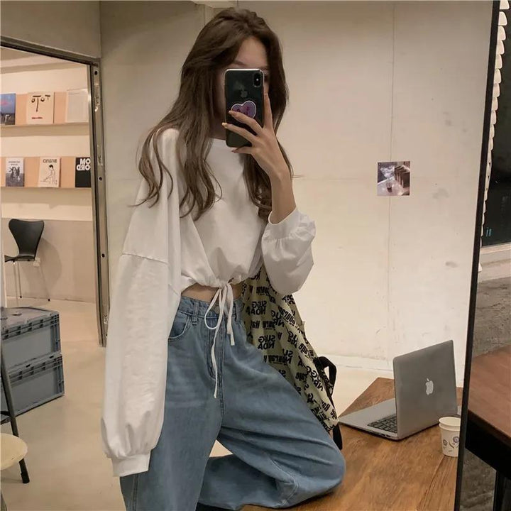 Damen Cropped Sweatshirt mit innovativem Kordelzug und oversized Ärmeln Drune