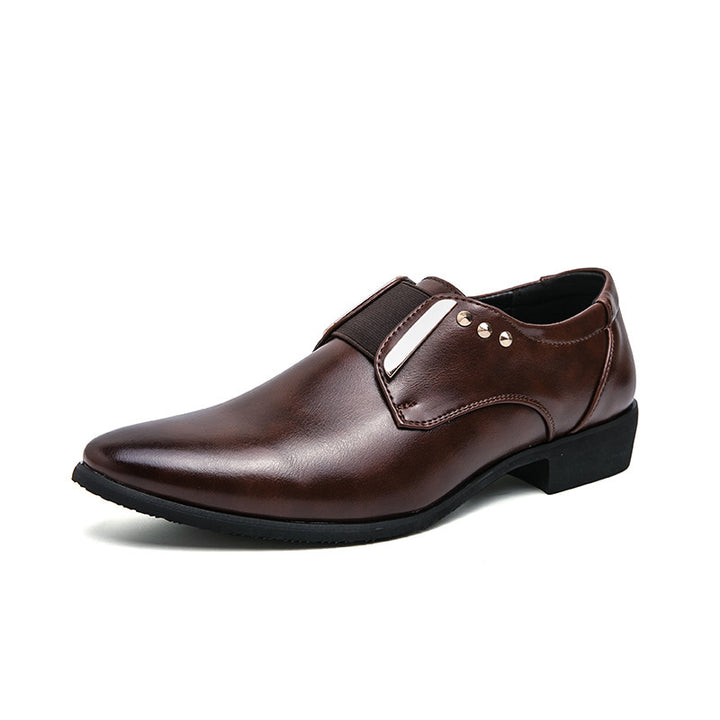 Herren elegante spitze Slip-On Business-Halbschuhe mit elastischer Gummilasche und dekorativen Metallapplikationen Drune