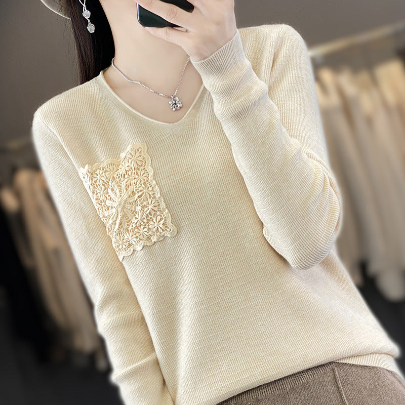 Damen Kaschmir‑Optik V‑Ausschnittpullover mit floraler Häkelapplikation Drune
