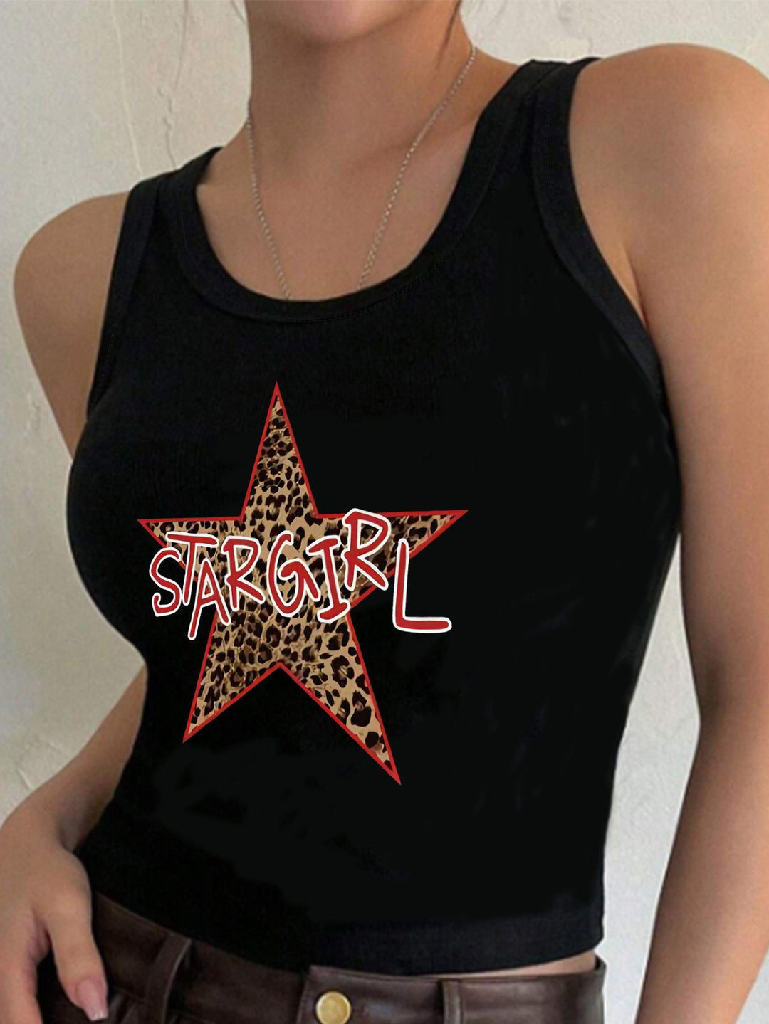 Damen Crop-Top mit modernem Grafikdruck und trendiger Schnalle Drune