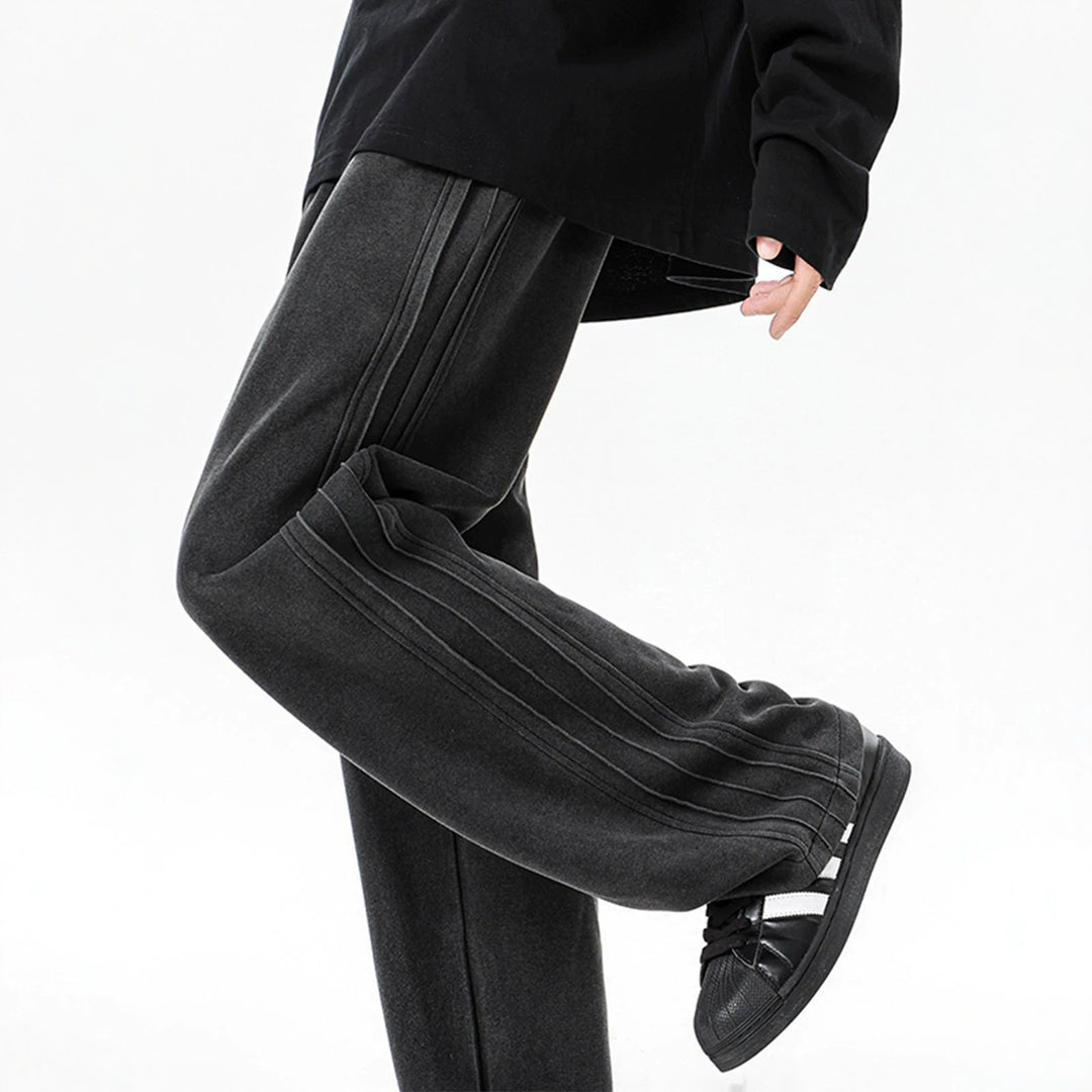 Herren weite Samt-Relaxhose mit Kordelzug und betonten Seitennähten Drune