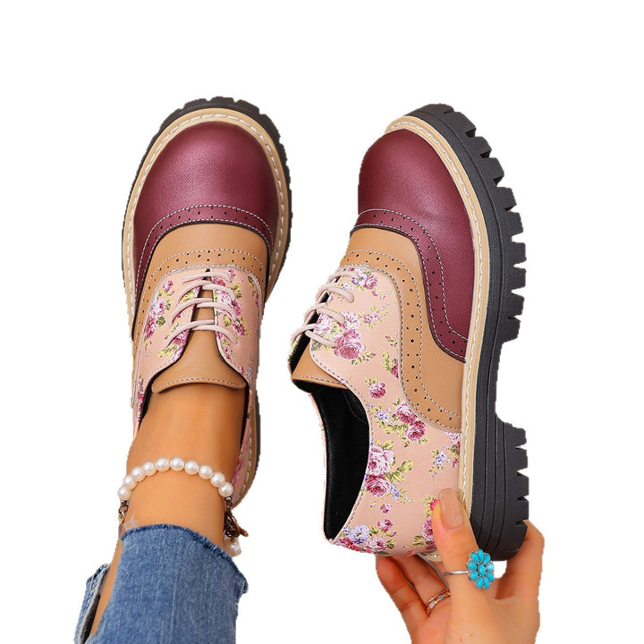 Damen Budapester-Schnürschuh mit floralem Print Lacklederbesatz und grober Profilsohle Drune