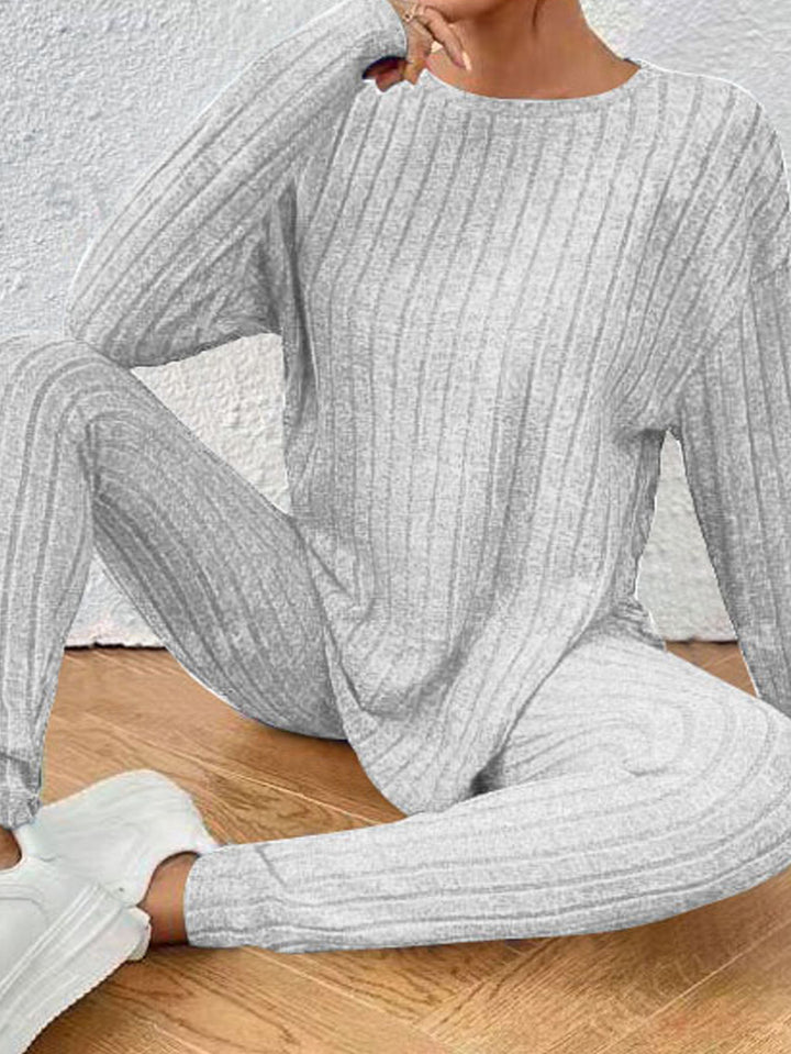 Damen Geripptes Relax‑Zweiteiler aus Feinstrick mit Rundhalsausschnitt und Slim‑Jogger Drune