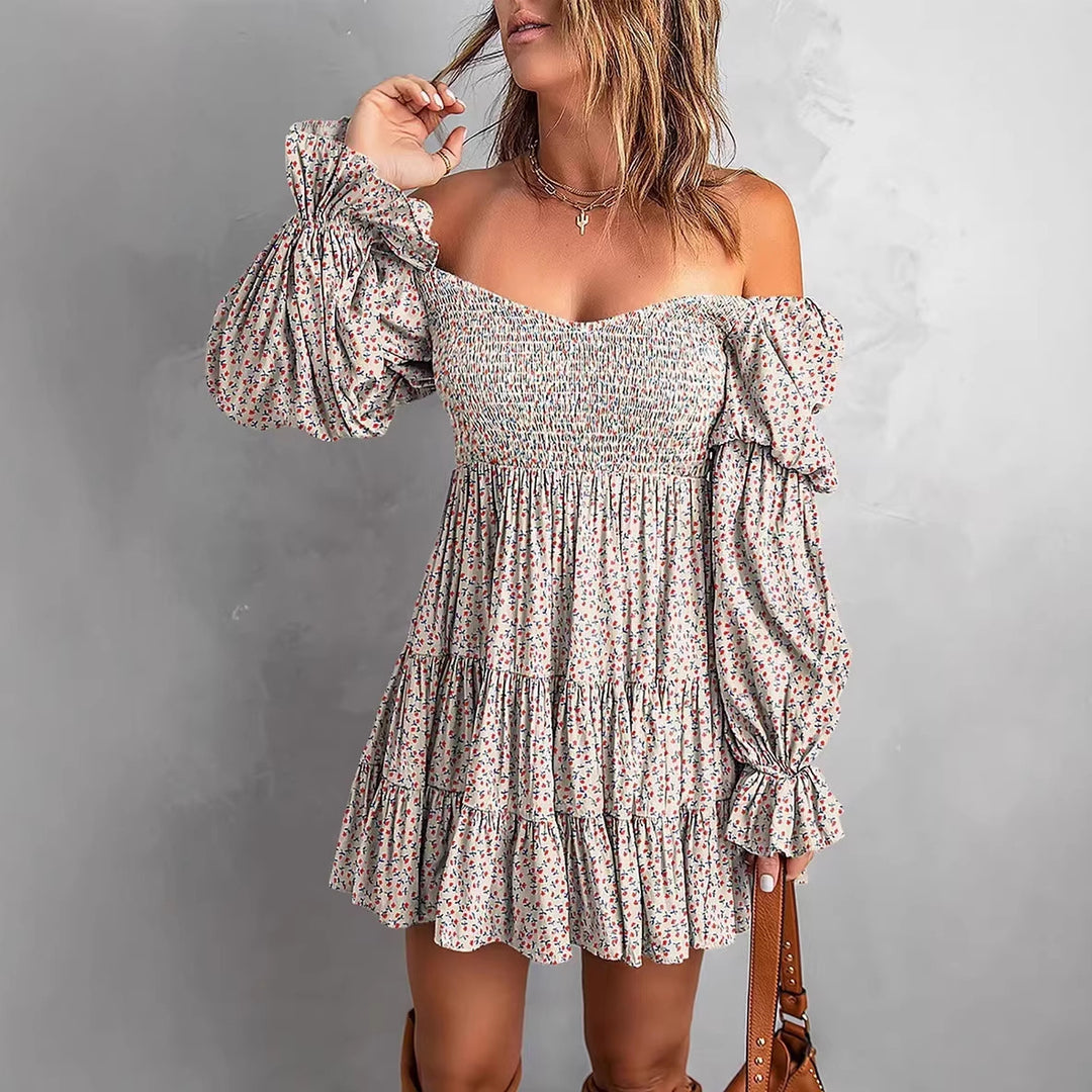Damen Off-Shoulder Minikleid mit Smok-Oberteil, Volantstufen und gerafften Ballonärmeln Drune