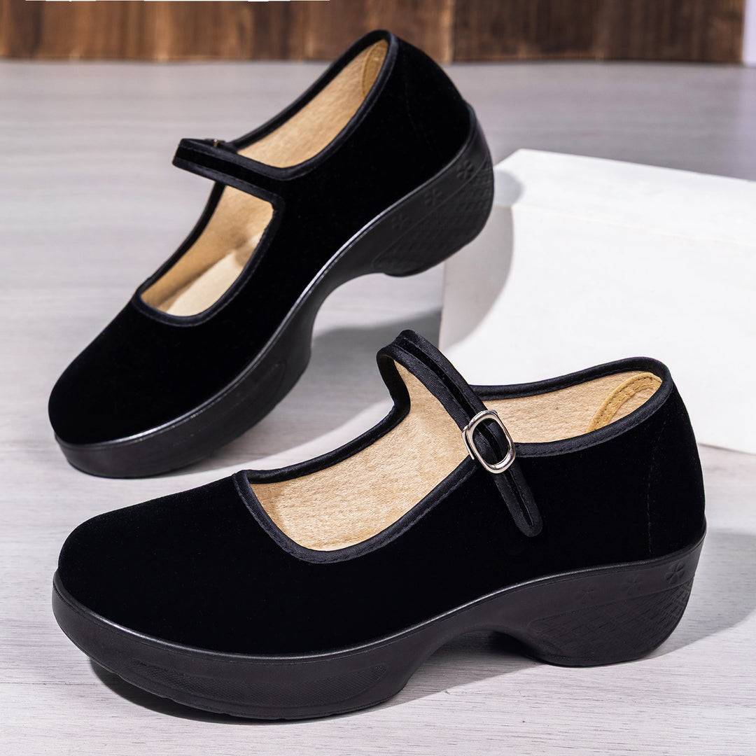 Damen nan Mary-Jane Komfortslipper mit verstellbarem Riemen, orthopädisch inspiriertem Keilfußbett und griffiger Leichtprofilsohle Drune