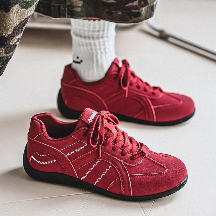 Herren retro-inspirierte Low-Top Freizeit-Sneaker mit Wildlederoptik, gepolstertem Knöchelkragen und griffiger Gummilaufsohle Drune