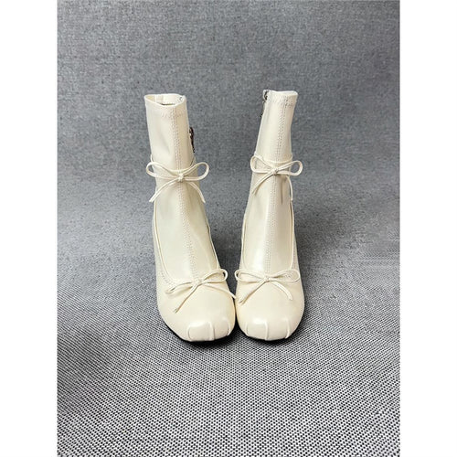Damen mittelhohe Samtvelours‑Stiefeletten mit runder Zehenpartie, Ziernähten und dekorativen Schleifen Drune