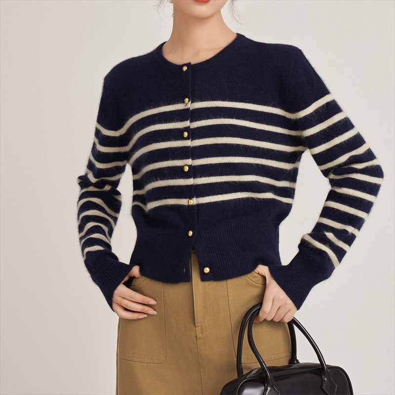 Damen modische Strickjacke mit Streifenmuster und dekorativen Knöpfen Drune