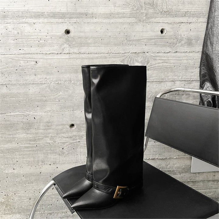 Damen Kniehohe spitz zulaufende Lederoptik-Stiefel mit schmaler Spitze und dekorativem Knöchelriemen Drune
