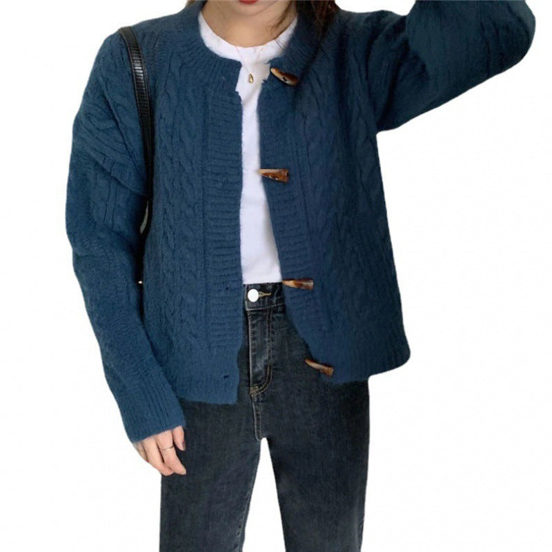 Damen Strickjacke mit Zopfmuster und eleganten Knopfdetails Drune