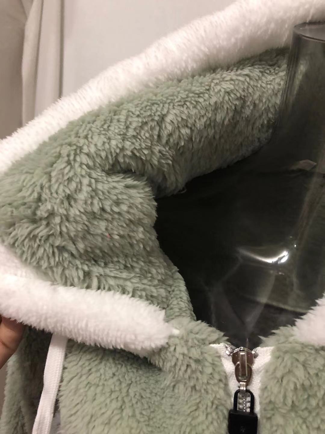 Damen nan oversized Kunstfell-Patchwork Kapuzenjacke mit Rippbündchen und Zweiwege-Reißverschluss Drune