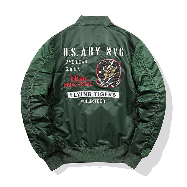 Herren Piloten-Bomberjacke im Vintage-Militärlook mit aufgestickten Patches und Ärmel-Utilitytasche Drune