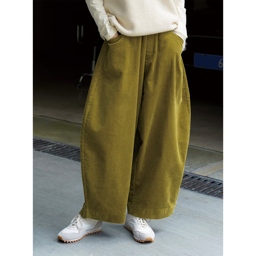 Damen weite Cordhose mit hohem elastischem Bund und aufgekrempeltem Saum Drune