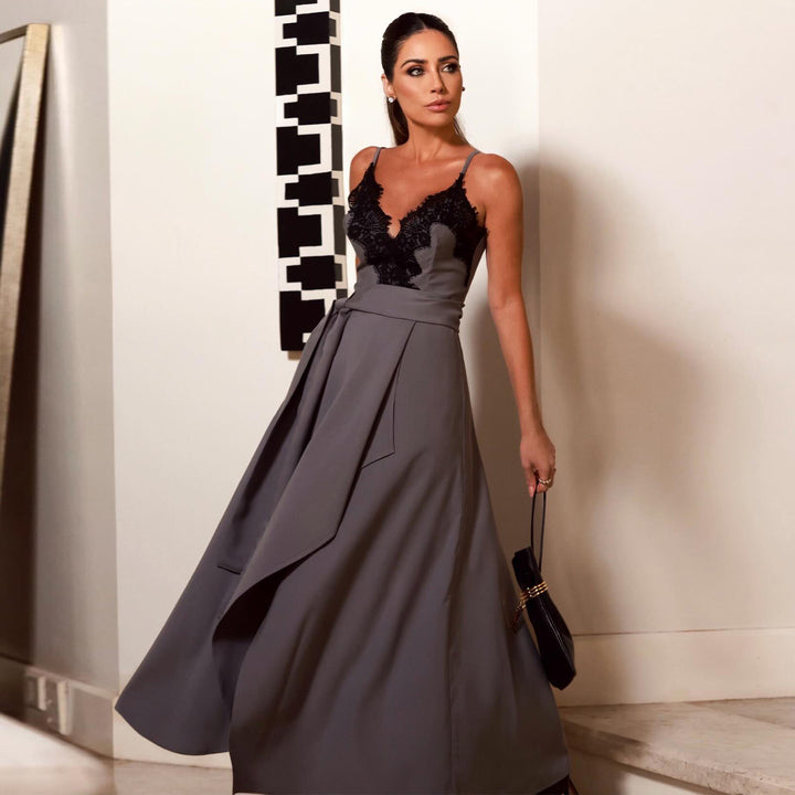 Damen Maxikleid mit Spitzenbesatz und seitlichem Schlitz Drune