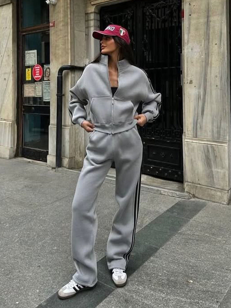 Damen Sportlicher Loungewear-Anzug mit hohem Kragen und seitlichen Streifen Drune