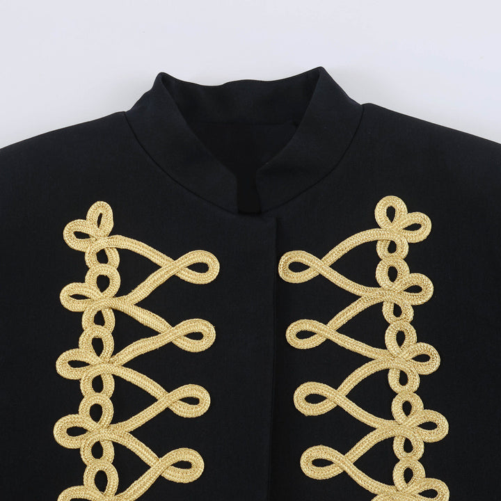 Damen Kurze Paradejacke im Military‑Look mit goldverzierter Kordelapplikation Drune