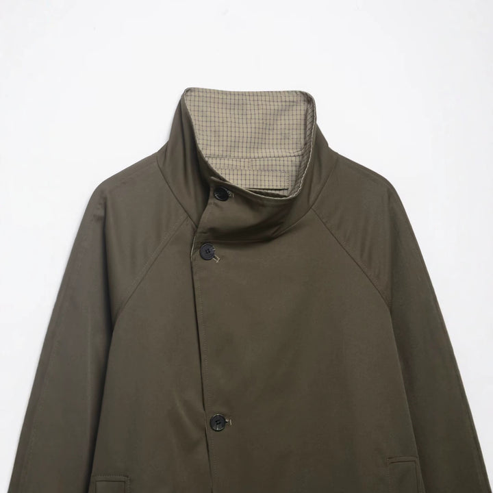 Herren Kurze wasserabweisende Übergangsjacke mit hohem Stehkragen, asymmetrischer Knopfleiste und Raglanärmeln Drune