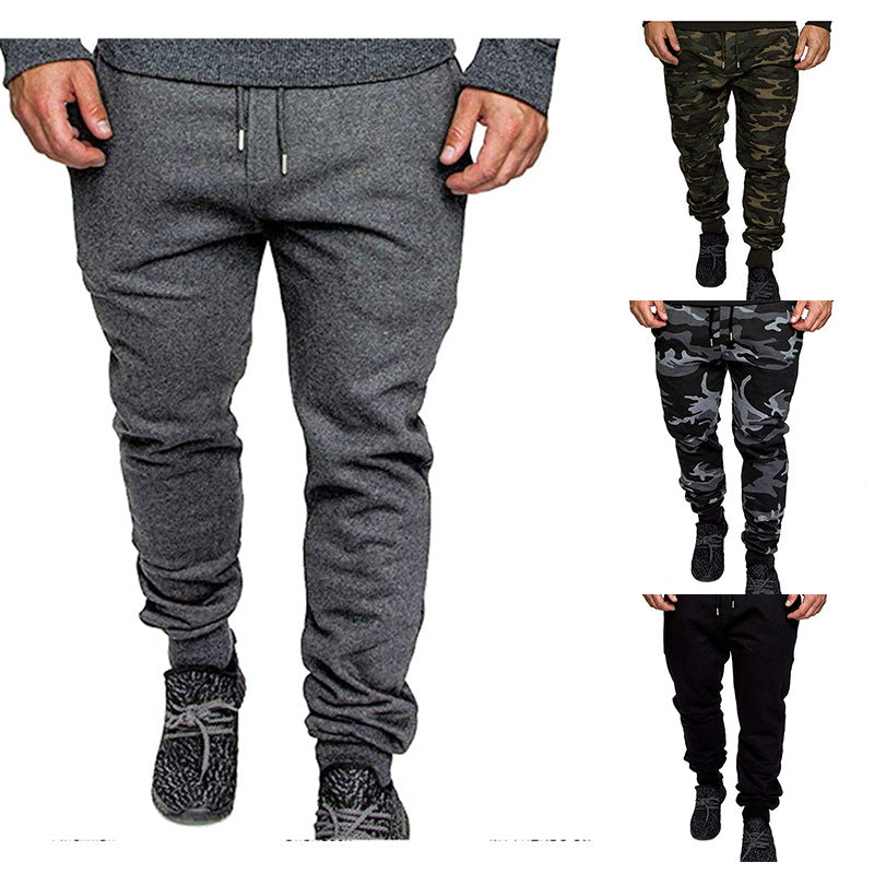 Herren Tapered Sweatpants aus Baumwollmix mit elastischem Bund, Tunnelzug und gerippten Bündchen Drune