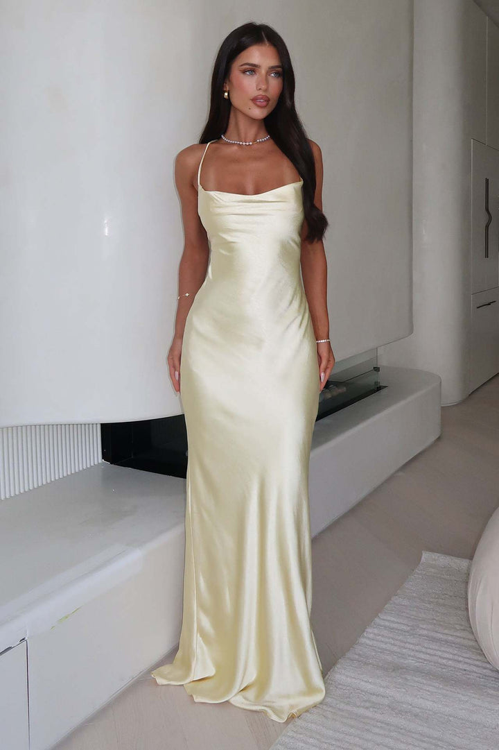 Damen Elegantes Satinabendkleid mit spaghettiträgern und fließendem Schnitt Drune