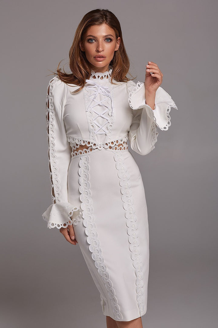 Damen Elegantes Maxikleid mit Spitzenapplikationen und Schößchen Drune
