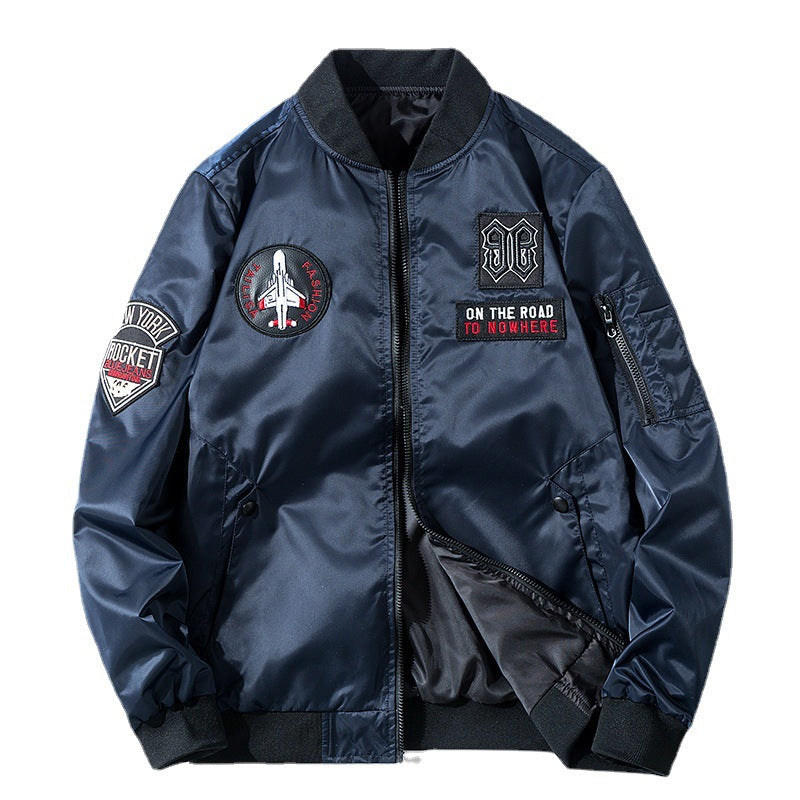 Herren Piloten-Bomberjacke mit Emblemapplikationen, leichtem Nylonaußenstoff und Ärmeltasche Drune