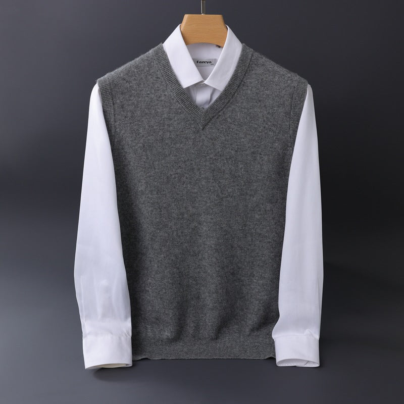 Herren Feine V‑Ausschnitt Strickweste aus Merino‑Blend mit geripptem Saum Drune