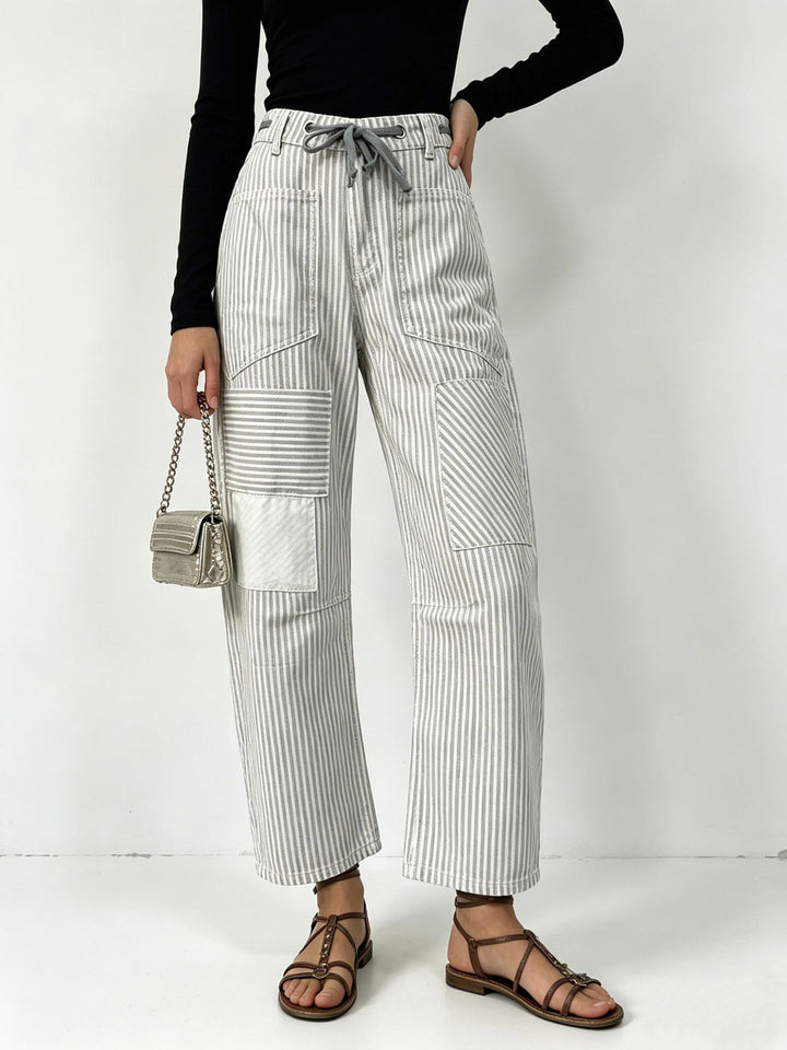 Damen nan High‑Waist Relaxed‑Hose mit vertikalem Streifenmuster, aufgesetzten Knie‑Patches und Kordelzug Drune