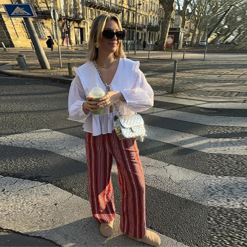 Damen verspielte Bluse mit Rüschensaum und oversized Kragen Drune