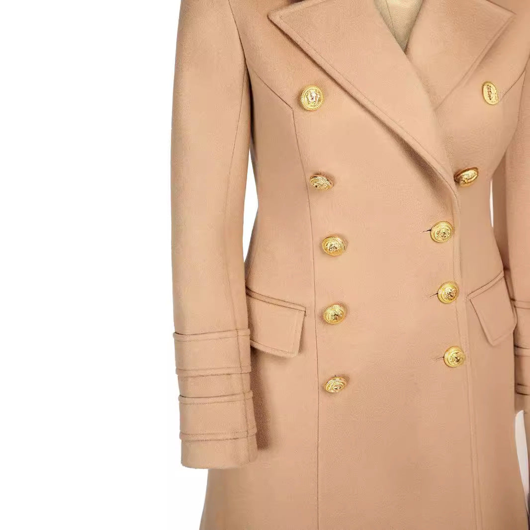 Damen Kurzmantel im Blazerkleid‑Stil mit strukturierter Taillierung und goldenen Zierknöpfen Drune
