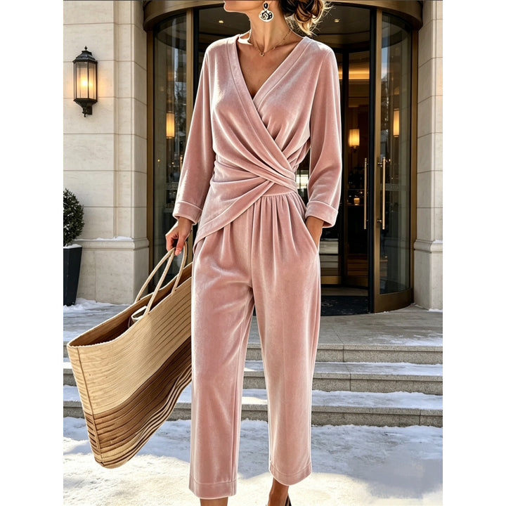 Damen Samt-Jumpsuit mit Wickeloberteil, taillierter Drapierung und weitem knöchellangem Bein Drune