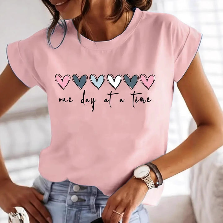 Damen Casual Grafik T-Shirt mit Herzdesign und inspirierendem Zitat Drune