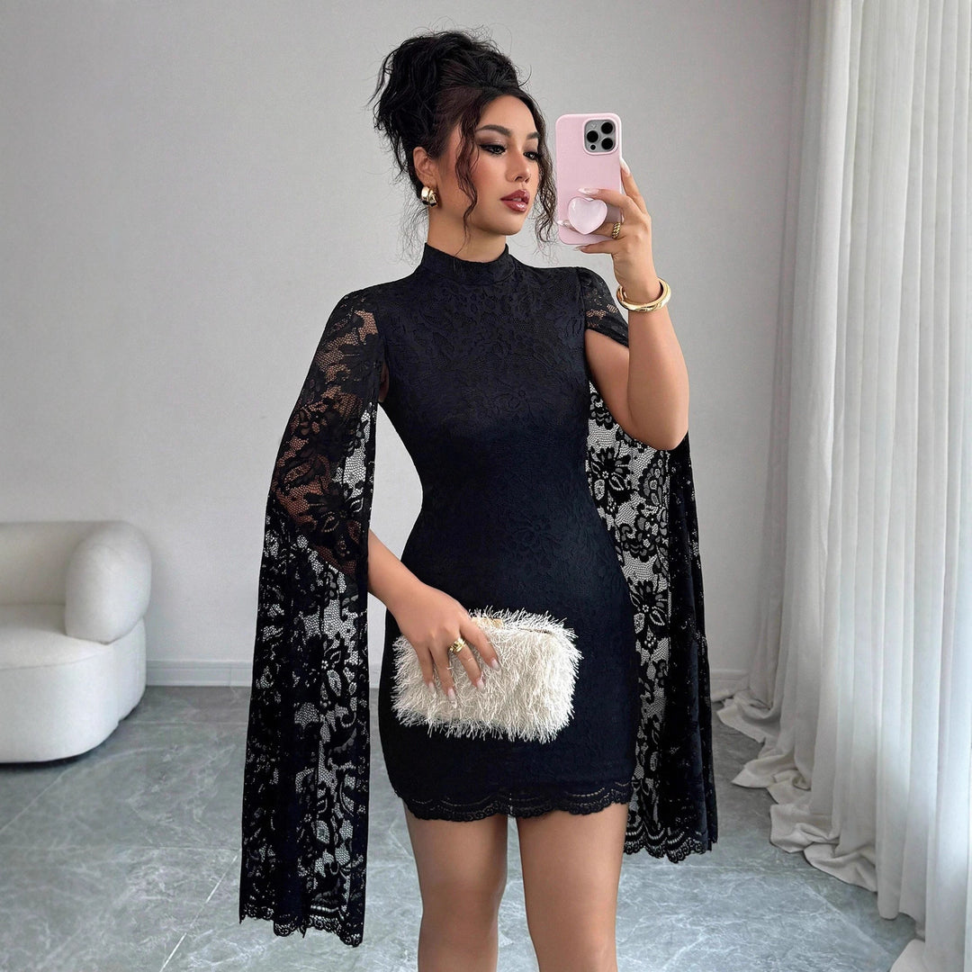 Damen nan tailliertes Spitzen-Minikleid mit hohem Stehkragen und dramatischen Cape-Ärmeln Drune