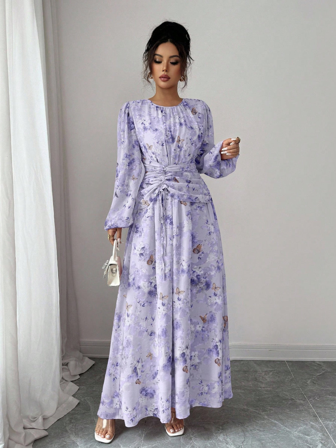 Damen Maxikleid mit floralem Schmetterlingsprint, geraffter Taillenpartie und langen Ballonärmeln Drune