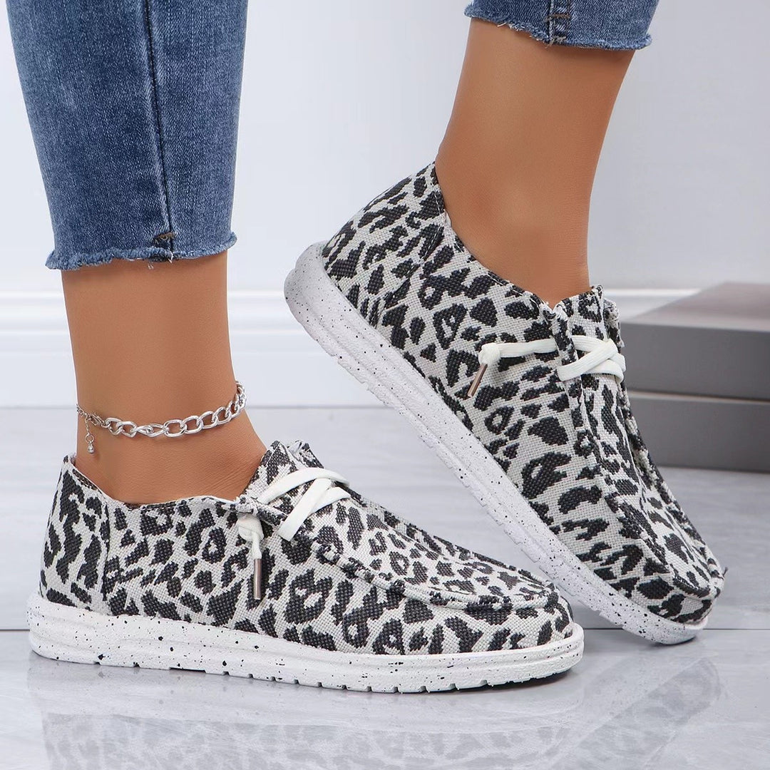 Damen Slip-On Sneaker im Leoprint mit Canvas-Obermaterial und elastischem Schnürband Drune