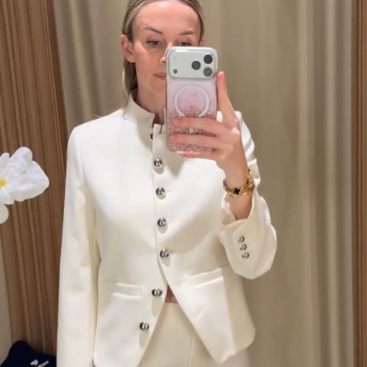 Damen Taillierter Blazer mit Stehkragen und silbernen Schmuckknöpfen Drune