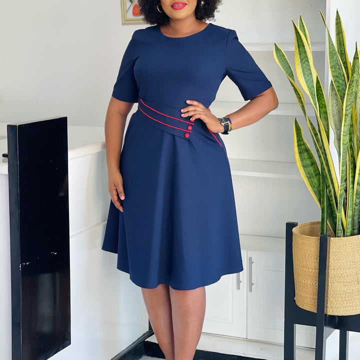 Damen A-Linien Kleid mit dekorativem Gürtel und eleganten Knopfdetails Drune