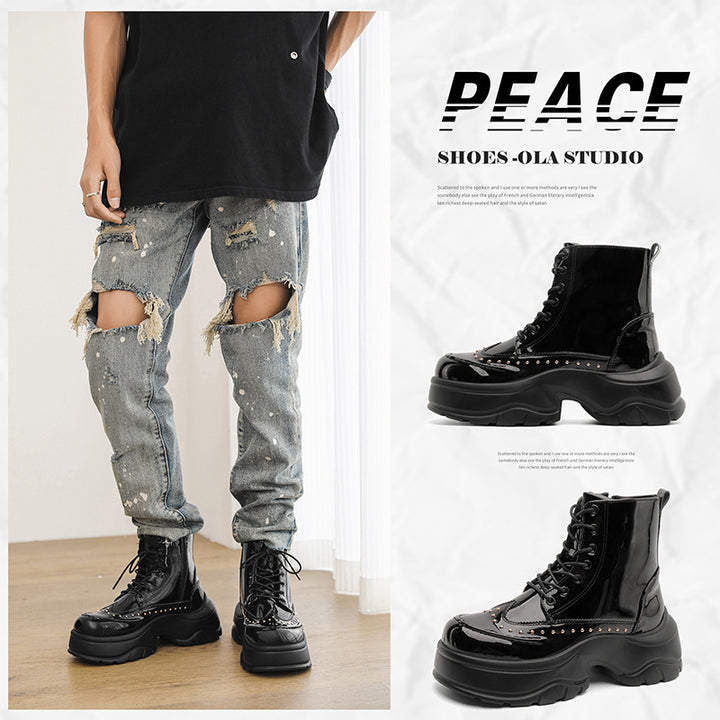 Damen Plateau-Boots mit Lackfinish, Schnürung und Nietenbesatz Drune