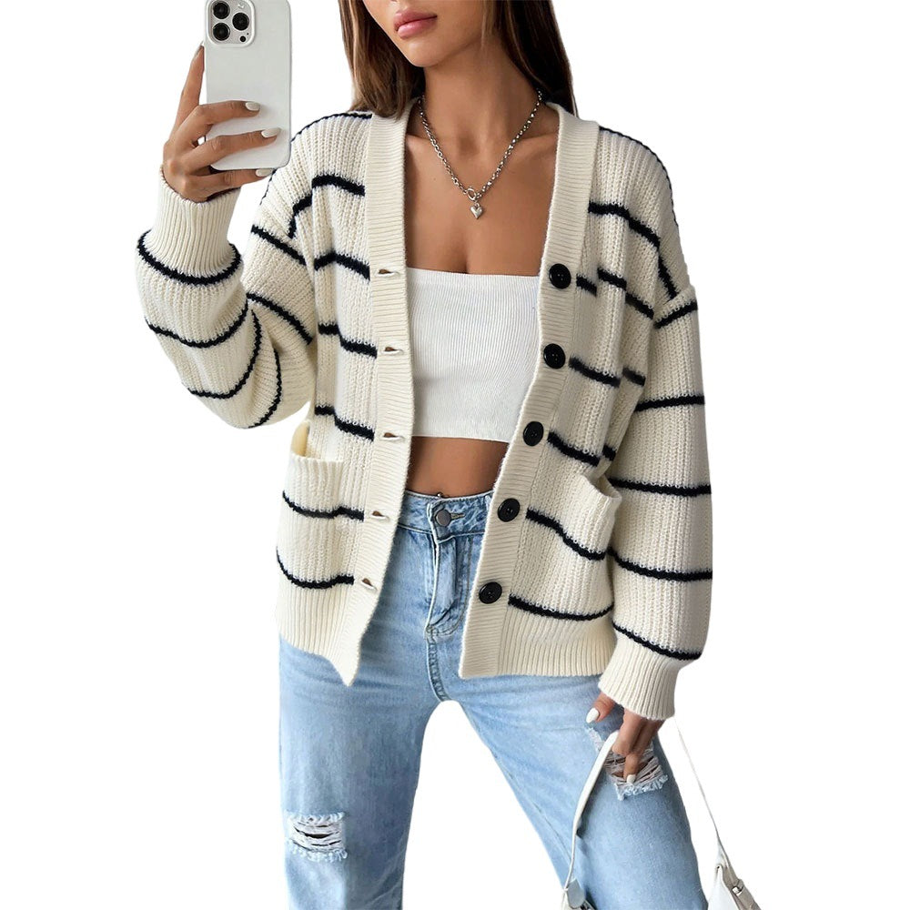 Damen oversized Strickcardigan mit Rippenkante, aufgesetzten Taschen und Knopfverschluss Drune