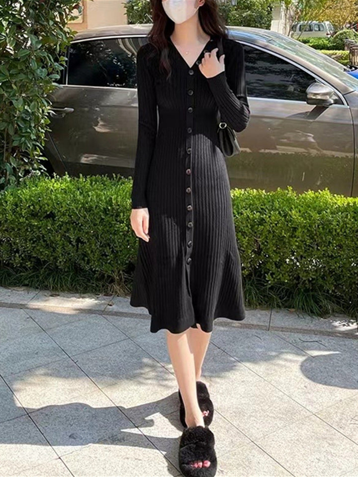 Damen lässiges Midi-Kleid aus feinem Rippstrick mit Knopfleiste Drune