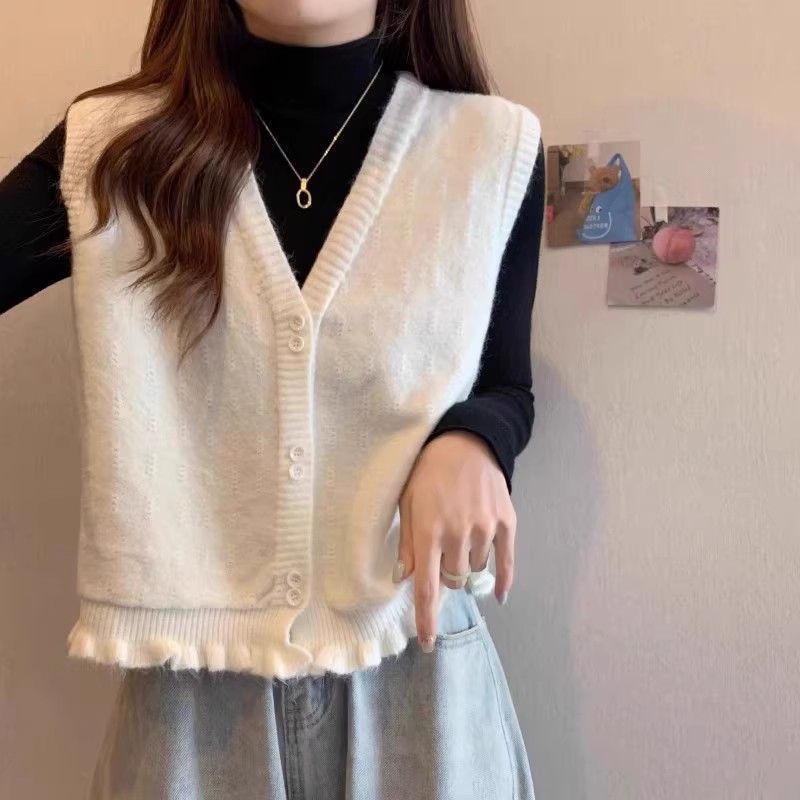 Damen Strickweste mit verspieltem Rüschensaum Drune